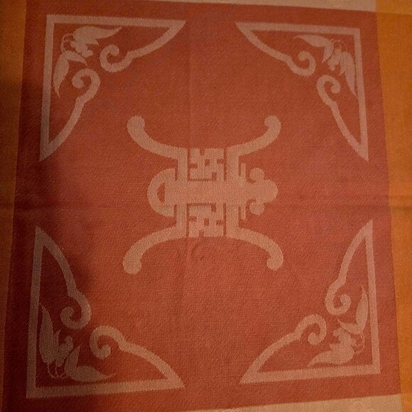 Beautiful French Brand Jacquard Francais Tablecloth - Picture 5 of 9